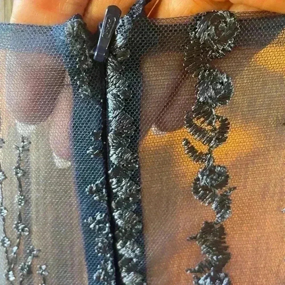 New Mac Duggal Midnight Navy Blue Embroidered A Line Gown Size 14 - Picture 9 of 16